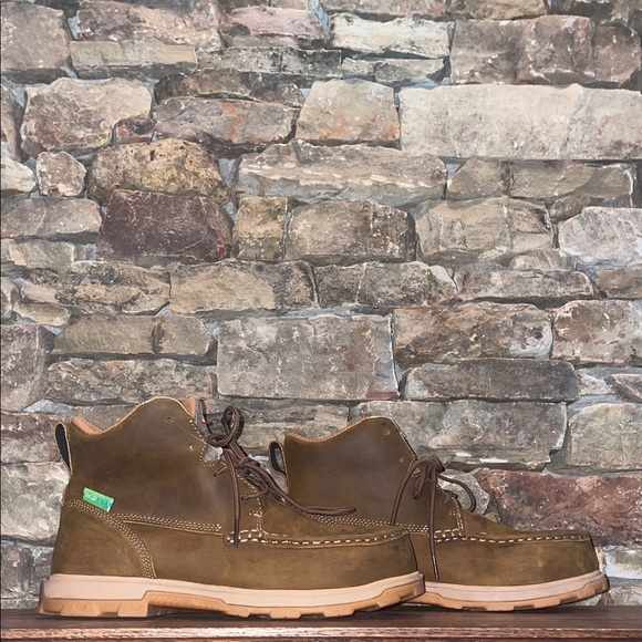 Twisted X Women’s 6 Inch Ultralight Distressed Saddle and Eco Dust Brown Boots - Picture 1 of 10